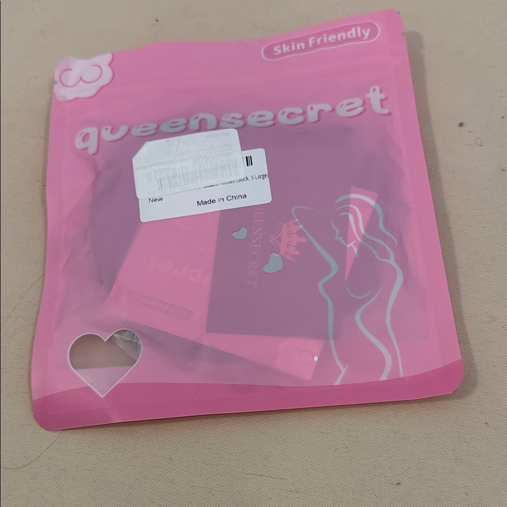 Queen Secret Invisible Sticky Bra Reusable Strapless Push Up Skin Friendly